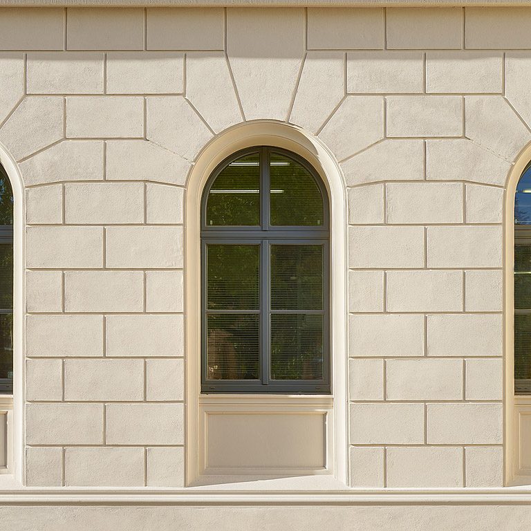 Denkmalgeschützte Fassade, Stuckdetail